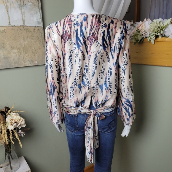NWT Beautiful Faux Wrap Blouse - Picture 3 of 16